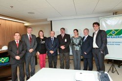 Parlamentares conhecem ações e ferramentas da recepção turística no Estado